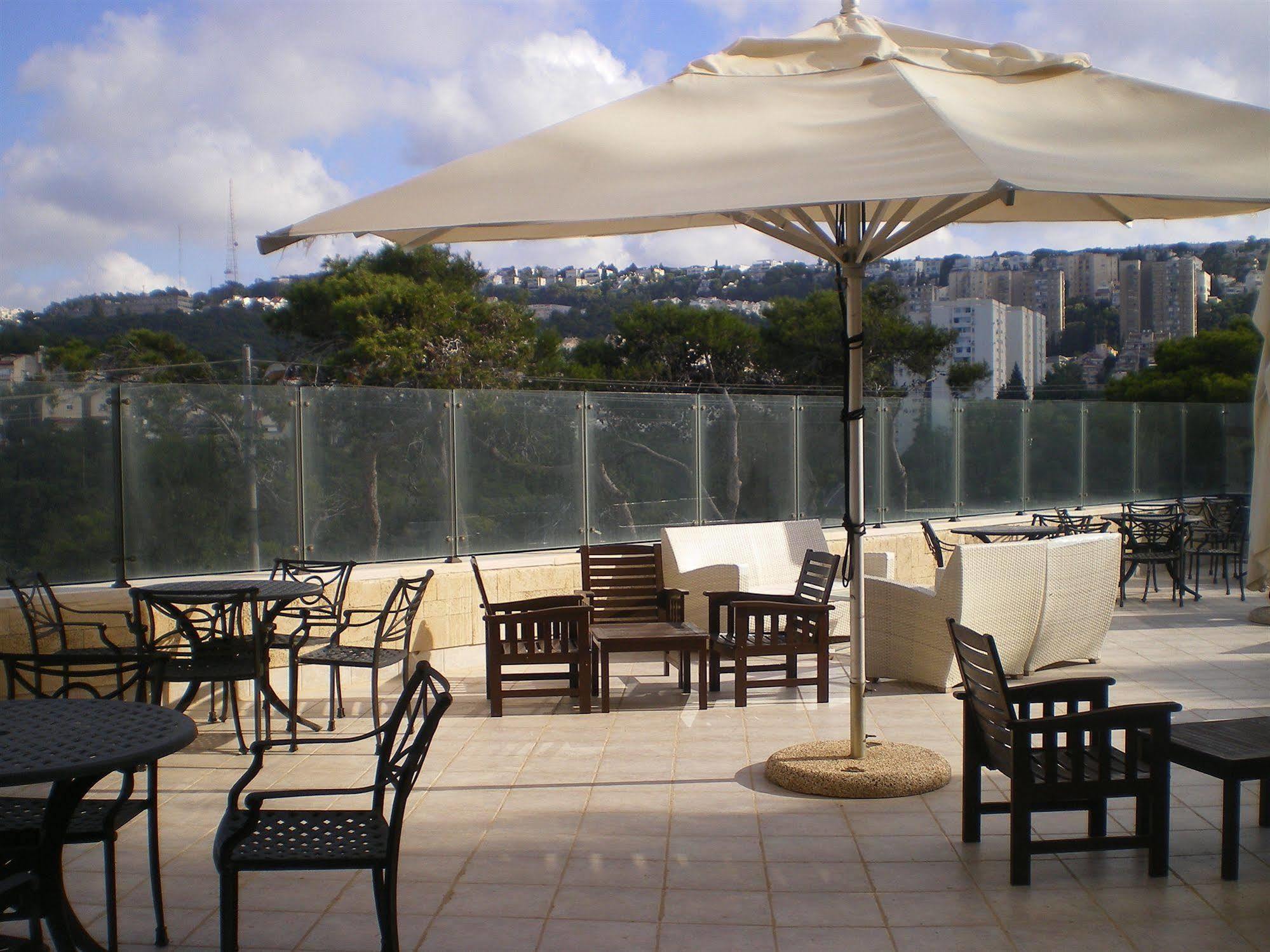 Marom Hotel Haifa Restaurant foto